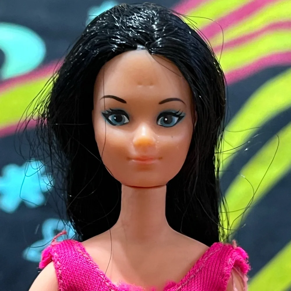 Vintage 1970’s Mattel Rock Flowers RARE Iris Black Hair 6 1/2” Fashion Doll